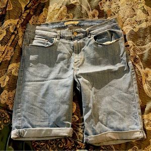 Cute stripe denim shorts